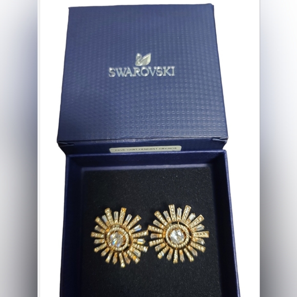 Swarovski Jewelry - Swarovski Sunshine Ear Clip.
